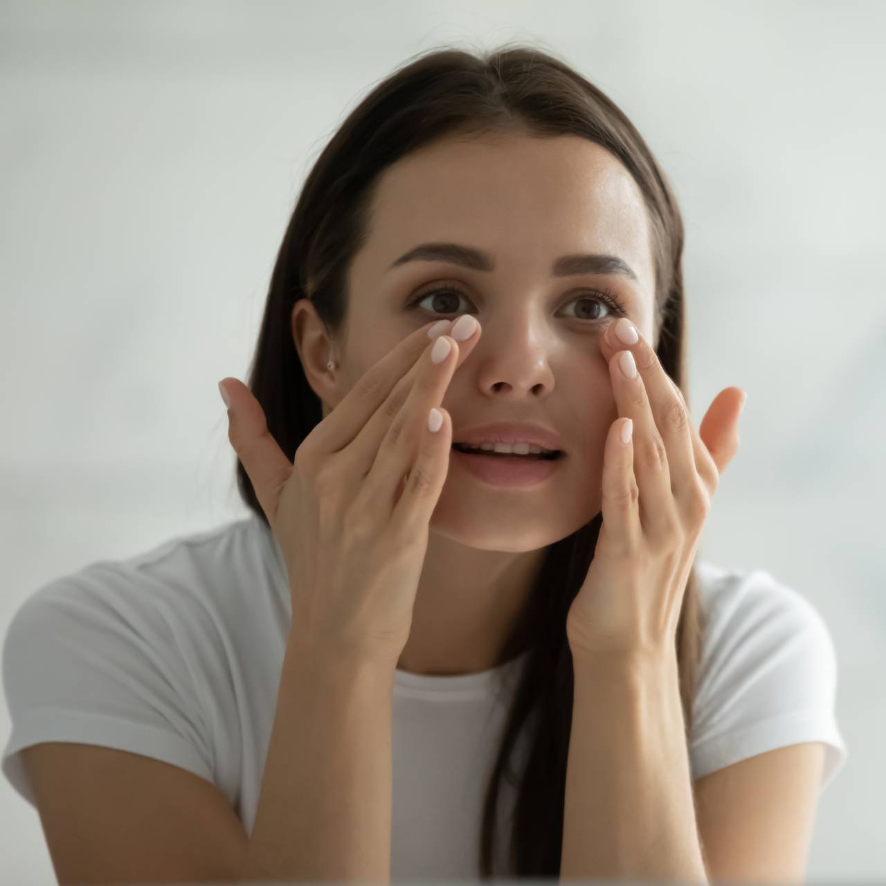 SIERI VISO E CONTORNO OCCHI: COME PRENDERSI CURA DELLE OCCHIAIE IN INVERNO